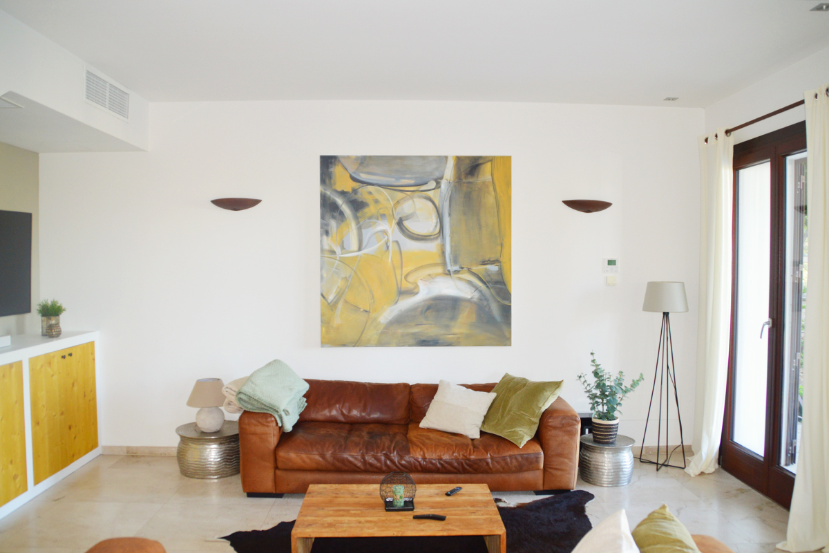 Wohnzimmer mit Couch