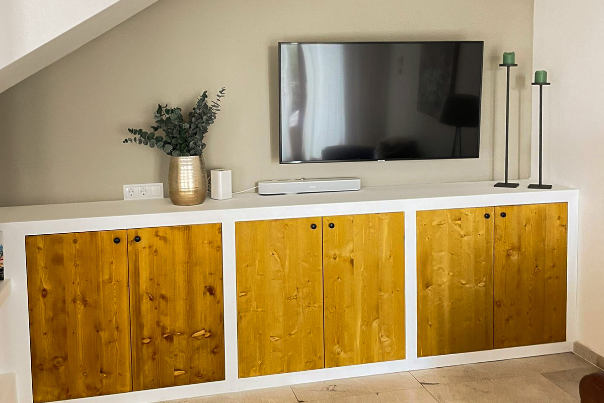 Wohnzimmer neue Einbauschränke